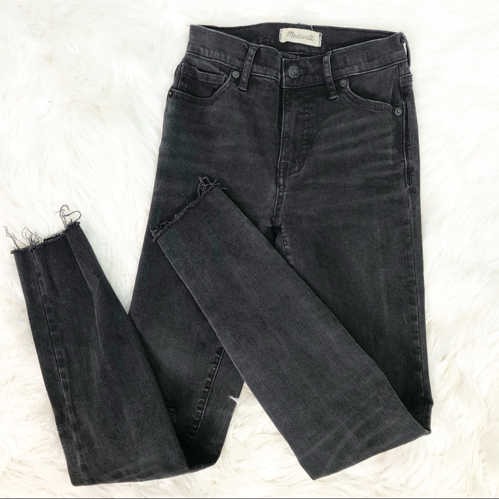 MADEWELL BLACK DISTRESSED 9” HIGH RISE SKINNY FRAY HEM JEANS